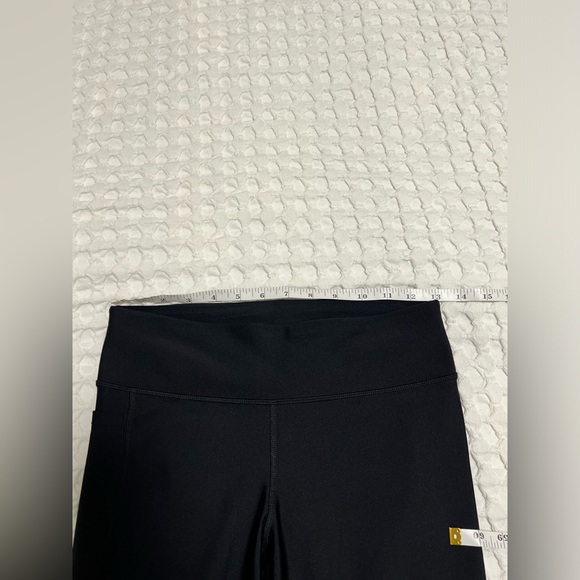 Under Armor HeatGear Black Compression Leggings - Picture 6 of 8